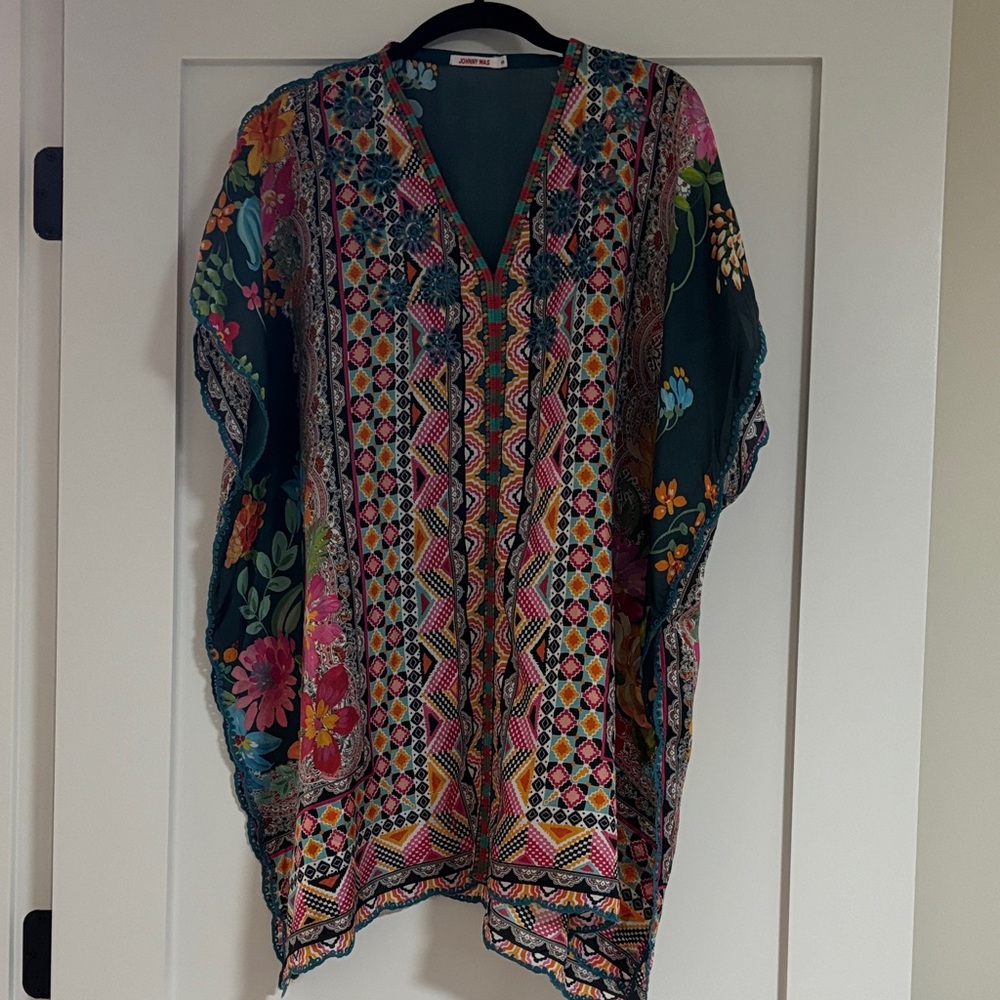 Johnny Was silk Colorful Geometric Floral Women's Tunic fits multiple sizes